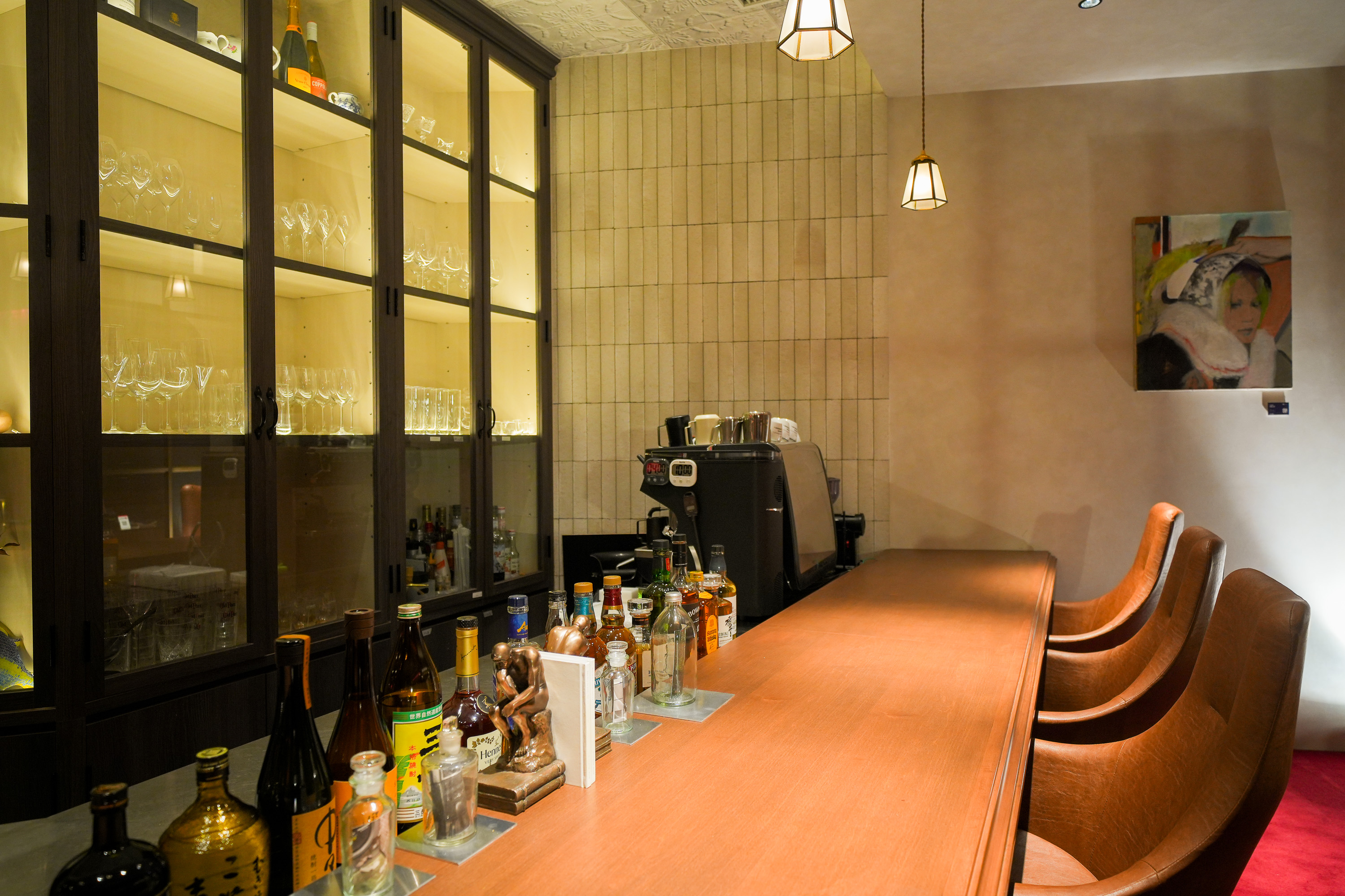 バックバーのカウンター席